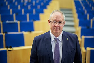 Jeffrey Jeannette vasario 26 d. dalyvavo Seime vykusioje tarptautinėje konferencijoje „Vilniaus saugumo forumas 2026“ Jeffrey Jeannette vasario 26 d. dalyvavo Seime vykusioje tarptautinėje konferencijoje „Vilniaus saugumo forumas 2026“