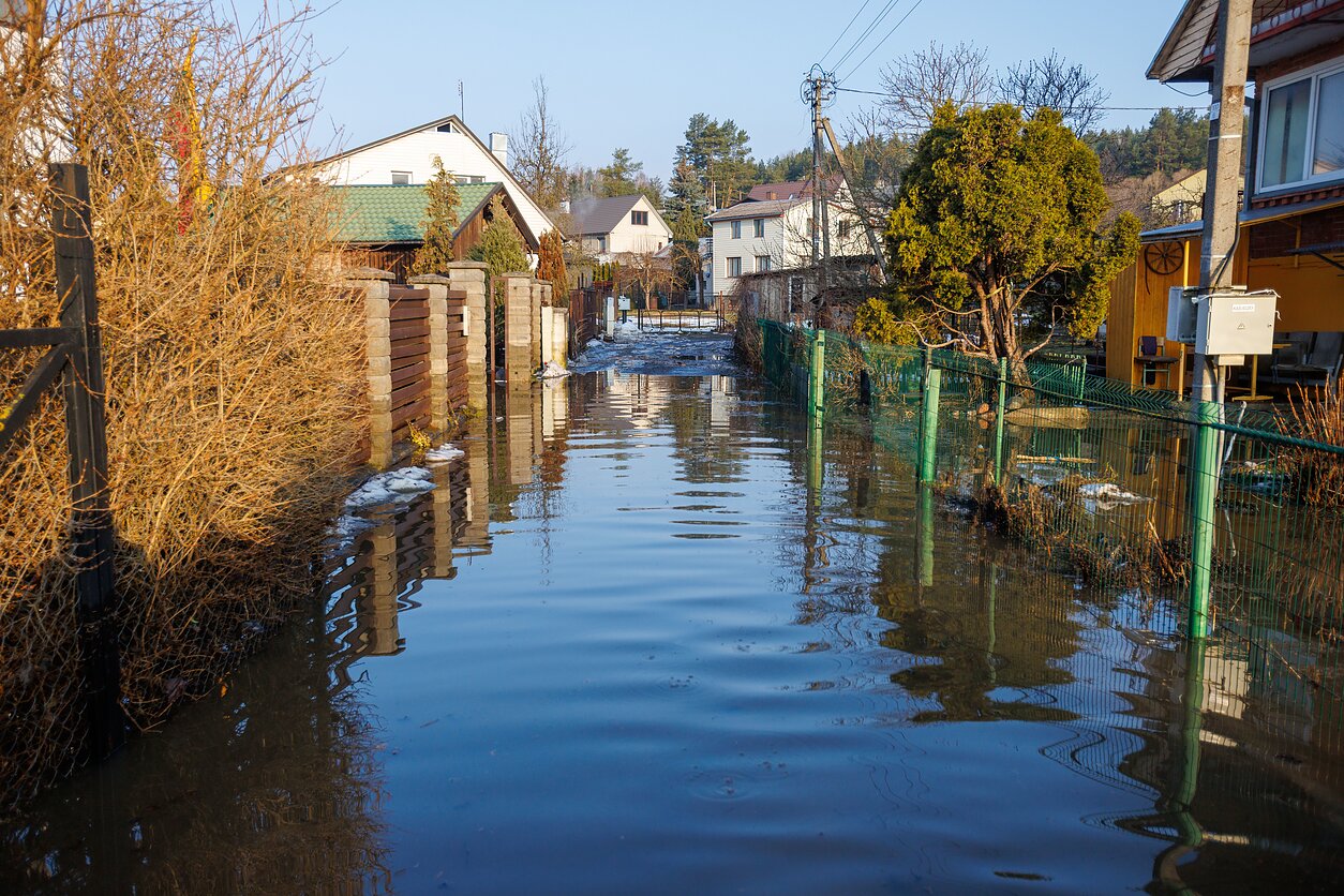 Potvynis. Asociatyvi