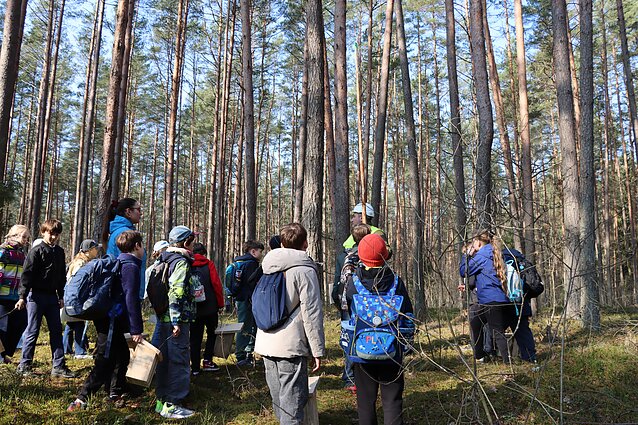 Valstybinių miškų urėdijos organizuojama kasmetinė šventė „Paukščiai grįžta namo“ Valstybinių miškų urėdijos organizuojama kasmetinė šventė „Paukščiai grįžta namo“