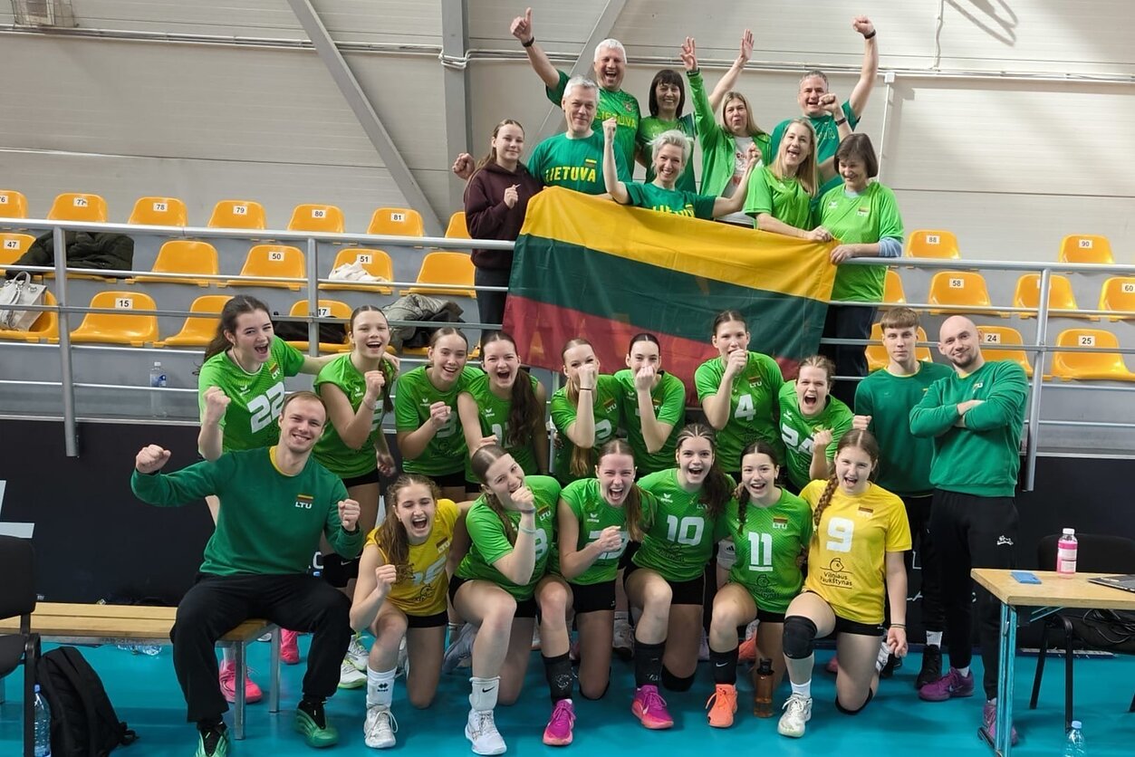 Lietuvos U18 merginų tinklinio rinktinė Lietuvos U18 merginų tinklinio rinktinė