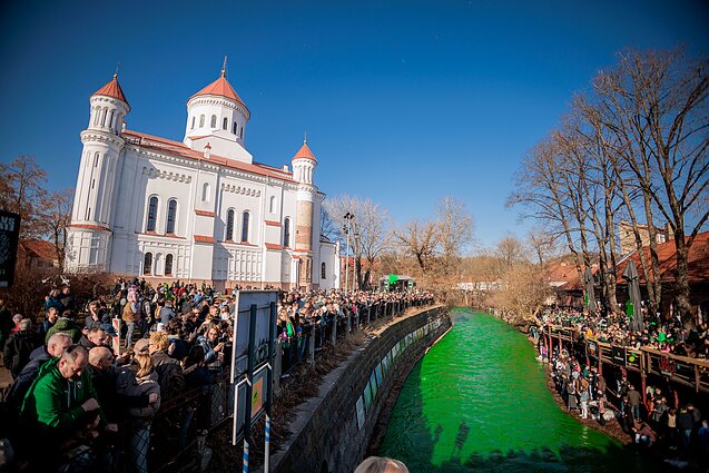 Šv. Patriko dienos proga Užupis nusidažė žaliai
