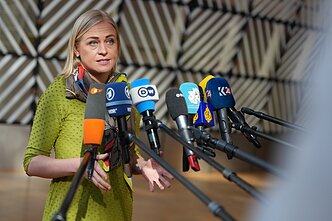 Elina Valtonen Elina Valtonen