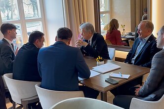 Petro Gražulio, Igno Vėgėlės, Rimo Jankūno susitikimas su John Coale