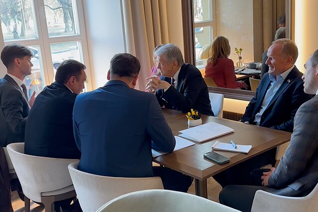 Petro Gražulio, Igno Vėgėlės, Rimo Jankūno susitikimas su John Coale