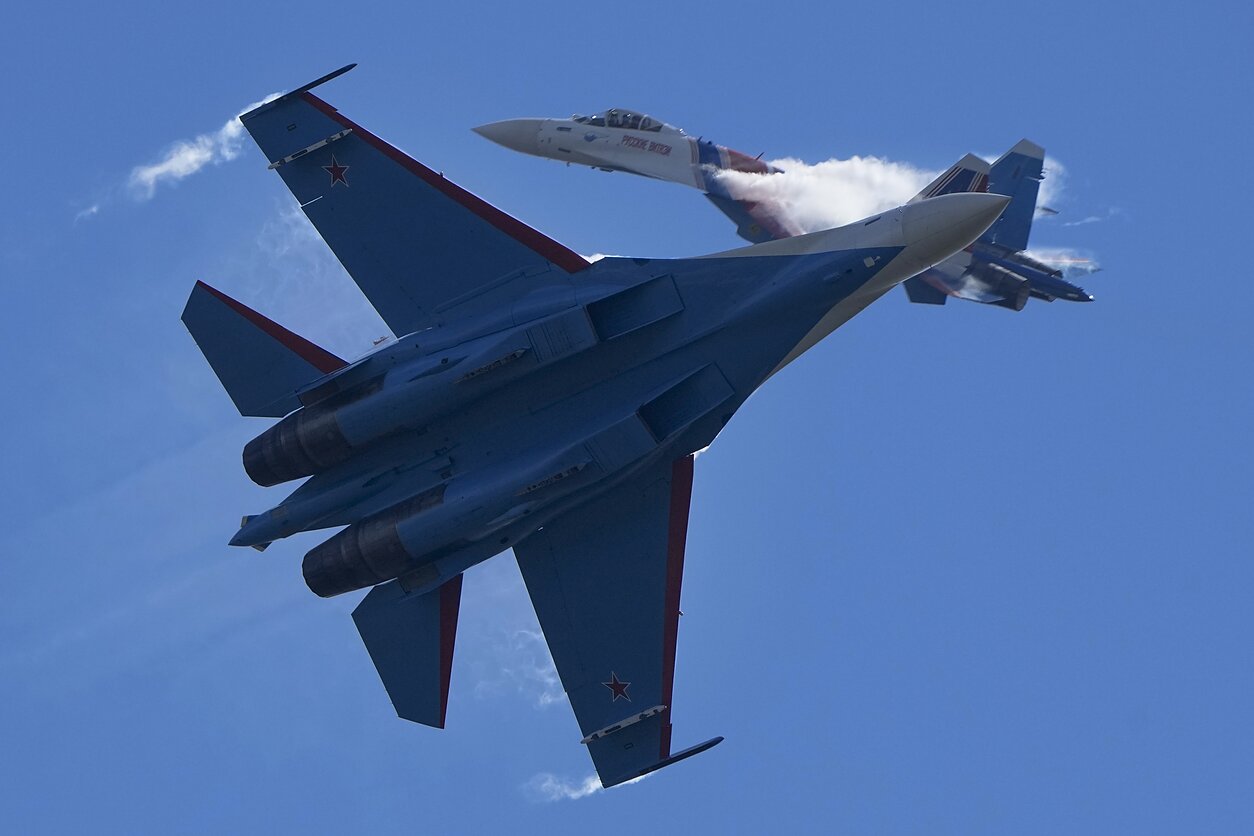 Российский истребитель (ассоциативное) Российский истребитель (ассоциативное)