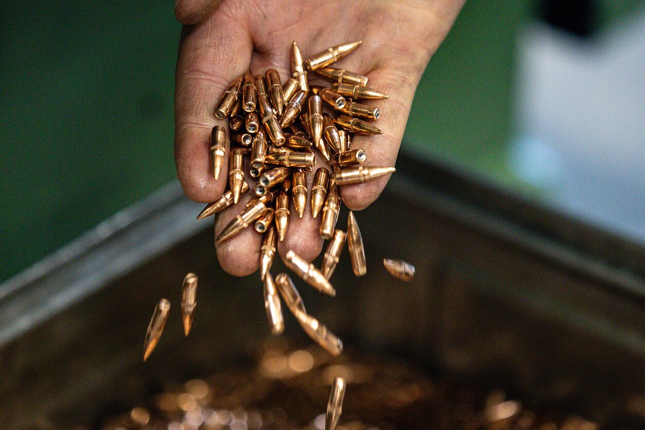 Giraitės ginkluotės gamykloje atidaryti du modernūs įrenginiai