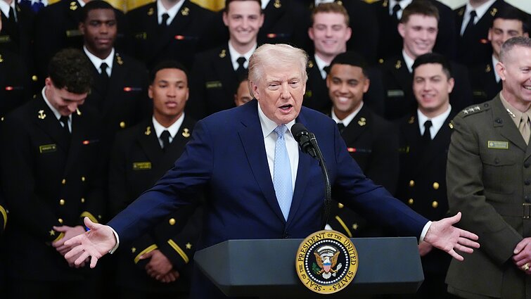 Trumpo žodžius įvertinęs Račius: Iranas tikrai nėra nei parklupdytas, nei nugalėtas