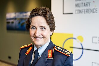 Nicole Schilling