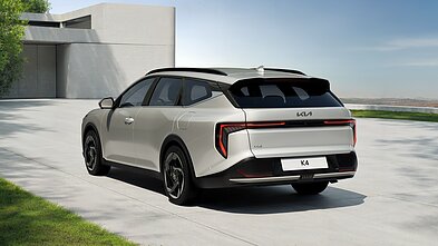 „Kia K4 Sportswagon“ „Kia K4 Sportswagon“