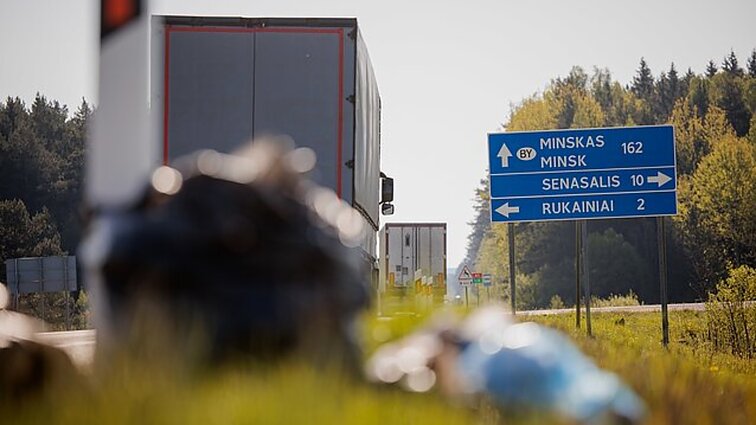 Mikėnas apie iš Baltarusijos paleidžiamus vilkikus: kai kuriuos neišvengiamai teks palikti