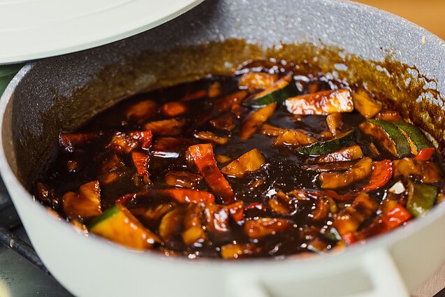 Saldžiarūgštė kiauliena su ananasais