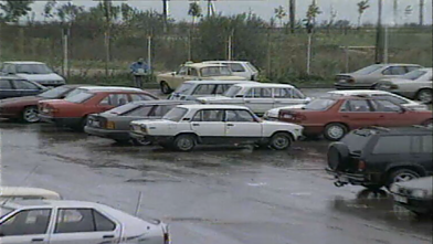 Automobiliai miestų gatvėse 1995 metais Automobiliai miestų gatvėse 1995 metais
