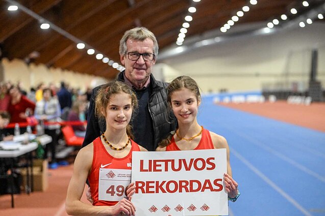 Romas Sausaitis, Rugilė ir Aušrinė Zaleckaitės