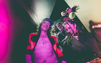 „Gogol Bordello“ „Gogol Bordello“