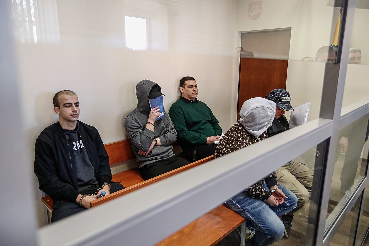 Šiaulių apygardos teisme – terorizmu kaltinamų užsieniečių baudžiamoji byla