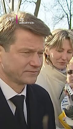 Viena keisčiausių balandžio 1-ųjų įvyko 2004 metais
