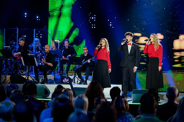 Dainų dainelė 2026. Viktorija Marija Jokubaitytė, Indrė Raudoniūtė, Lukas Martinavičius – „Dievas davė“