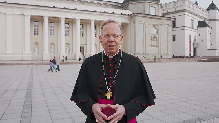 Vilniaus arkivyskupas Gintaras Grušas sveikina su šv. Velykomis