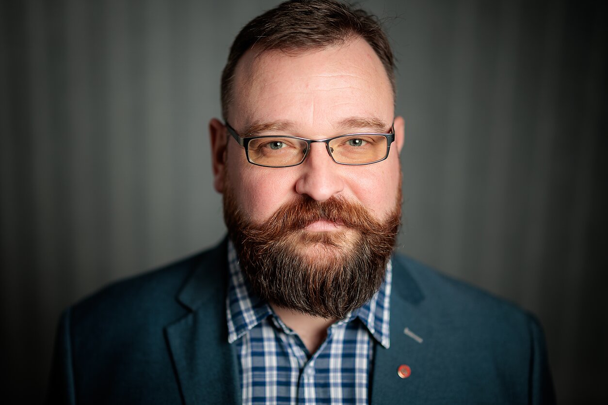 Каролис Зикарас