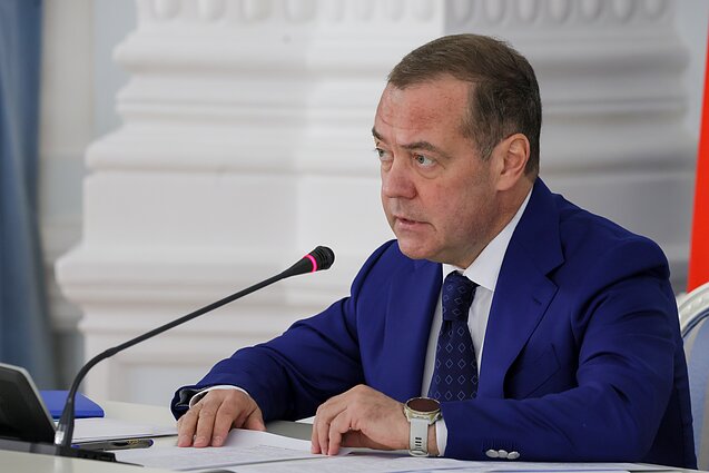 Dmitrijus Medvedevas Dmitrijus Medvedevas