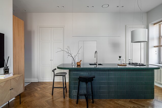 Šimtamečiame bute dera ir autentiškos plytos, ir egzotiški raštai 