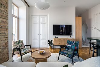 Šimtamečiame bute dera ir autentiškos plytos, ir egzotiški raštai 