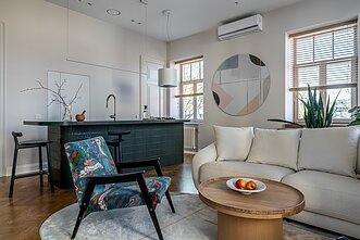 Šimtamečiame bute dera ir autentiškos plytos, ir egzotiški raštai 