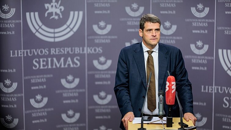 Žemaitaitis nežada keisti nuomonės dėl poligono: pirma investuokime į oro gynybos sistemą