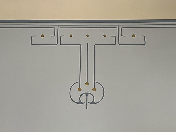 „Art nouveau“ stiliaus sienų dekoras