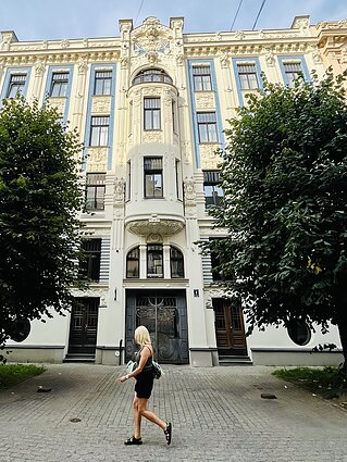 „Art nouveau“ stiliaus pastatas Rygos centre