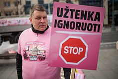 Pieno gamintojai protestavo prie Vyriausybės Pieno gamintojai protestavo prie Vyriausybės