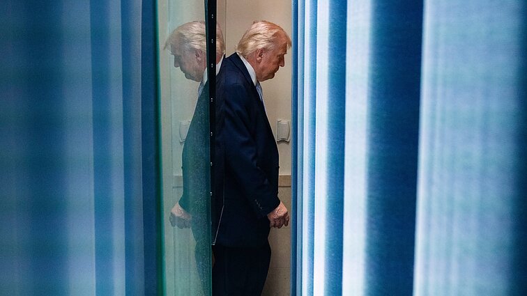 „Jie neišlaikė išbandymo“: Trumpas kritikuoja NATO ir gali keršyti, bet Lietuva – neminima