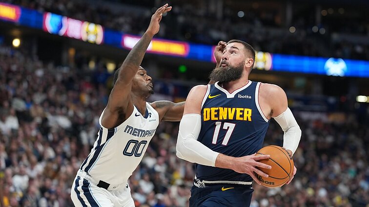 Istorinis vakaras Jonui Valančiūnui: per karjerą sužaidė 1000 oficialių NBA rungtynių