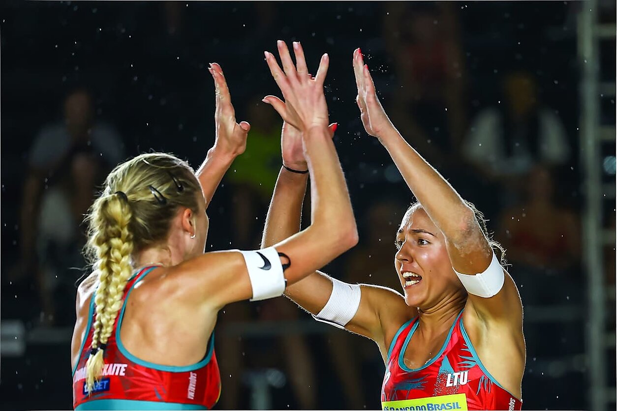 Ieva Dumbauskaitė ir Gerda Grudzinskaitė