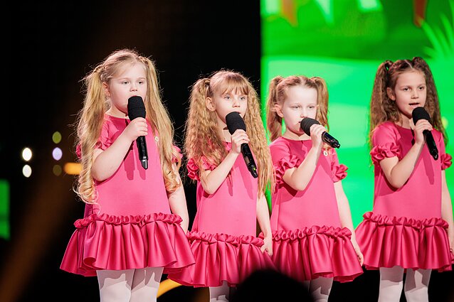 Dainų dainelė 2026. Prienų lopšelio-darželio „Saulutė“ mergaičių kvartetas: Emilia Mazauskaitė, Aleksandra Lukoševičiūtė, Milana Lotkova, Tėja Marcinkevičiūtė – „Iš kur“