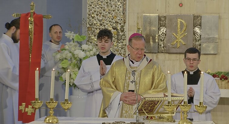 Dievo Gailestingumo sekmadienis Vilniuje pritraukė tūkstančius piligrimų iš viso pasaulio