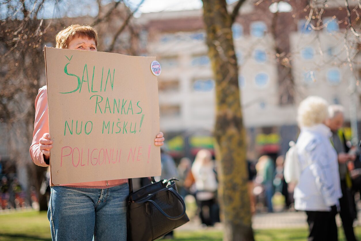 Nepriklausomybės aikštėje – protestas dėl Kapčiamiesčio girios išsaugojimo
