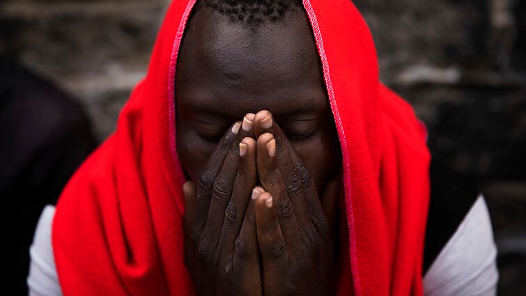 Ispanija nusprendė įteisinti 500 tūkst. neteisėtų migrantų: kaip tai paveiks šalį?