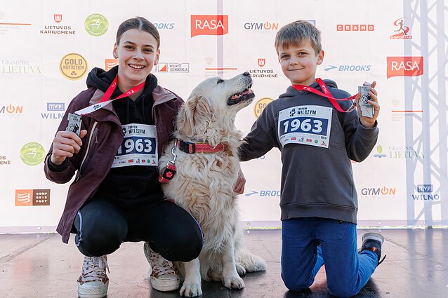 Uczestnicy  biegu „Tropem Wilczym” 