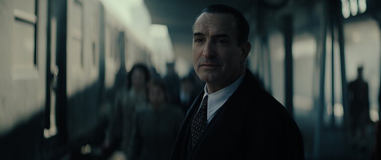 „Tarp šviesos ir šešėlių“ kadras