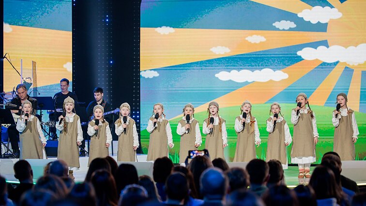 Dainų dainelė 2026. Birštono lopšelio-darželio VYTURĖLIS ansamblis – „Augu aš su dainele“