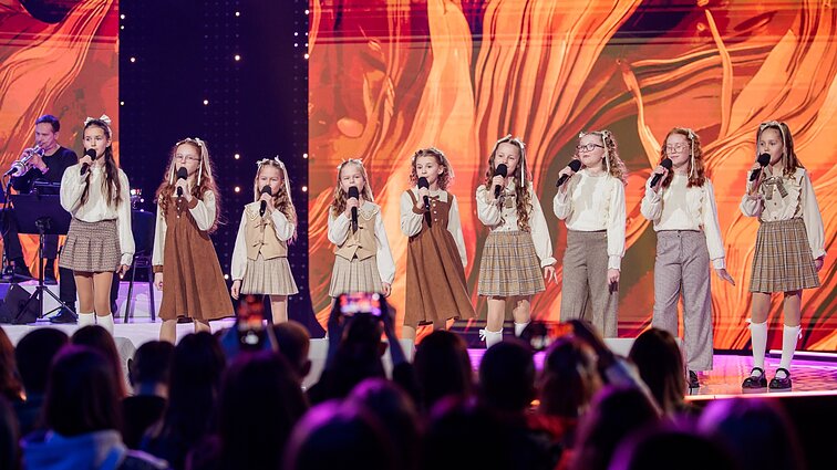 Dainų dainelė 2026. Pop choras – „Bičių daina“