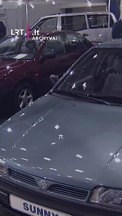 Ką 1994 metais naujų automobilių parodoje pirko pasiturintys lietuviai?