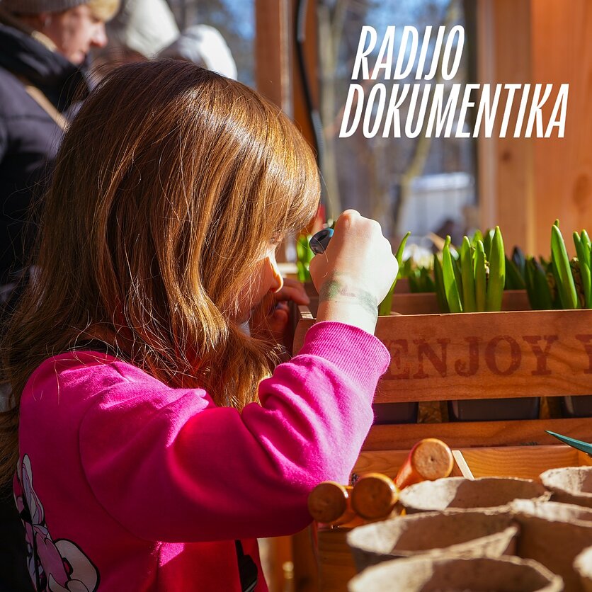 Media Bucha nuotr., Mergaitė Bučos klasėje.