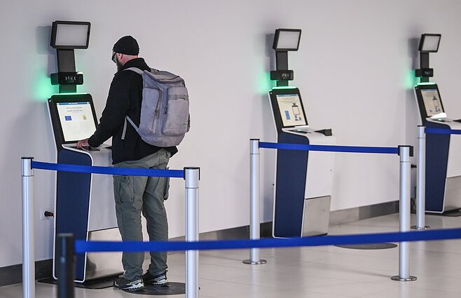 The Entry/Exit System, EES, records travellers’ facial images and fingerprints upon arrival and departure