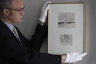 Londone Shepardo eskizai atskleidžia Mikės Pūkuotuko personažą