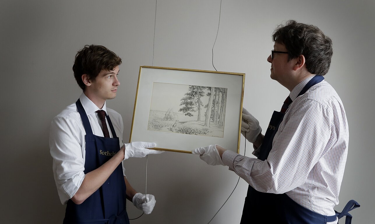 Londone Shepardo eskizai atskleidžia Mikės Pūkuotuko personažą