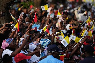 Leono XIV vizitas Angoloje