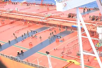 JAV pajėgos įsilaipino į laivą „M/T Tifani“