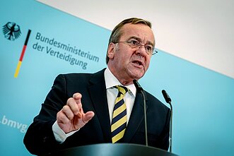 Borisas Pistoriusas pristato Vokietijos karinę strategiją